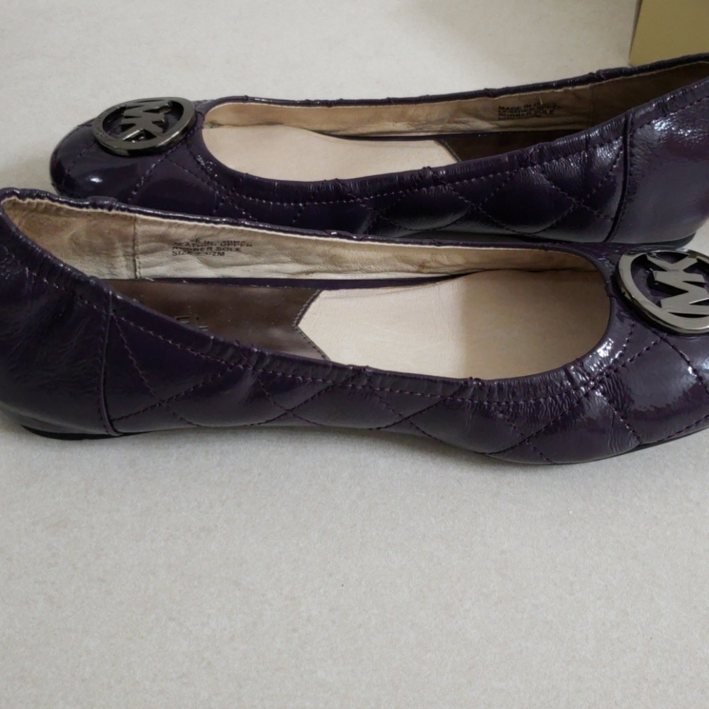 Flat shoes - Picture 3 of 5